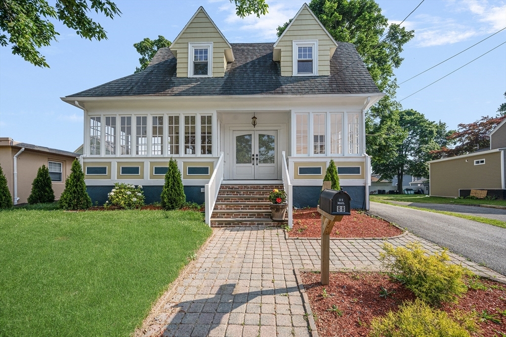 88 Wentworth Ave  Cranston RI 02905 photo