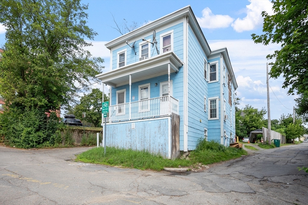Property Photo: 20 4th St MA 01420