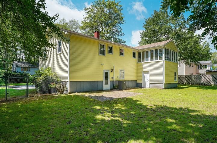 Property Photo: 6 Wabon Cir MA 01844
