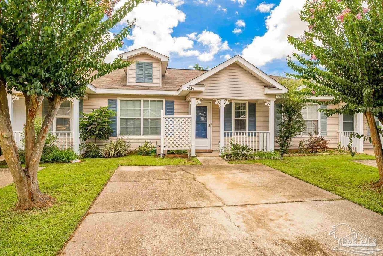 Property Photo:  8124 Heirloom Dr  FL 32514 