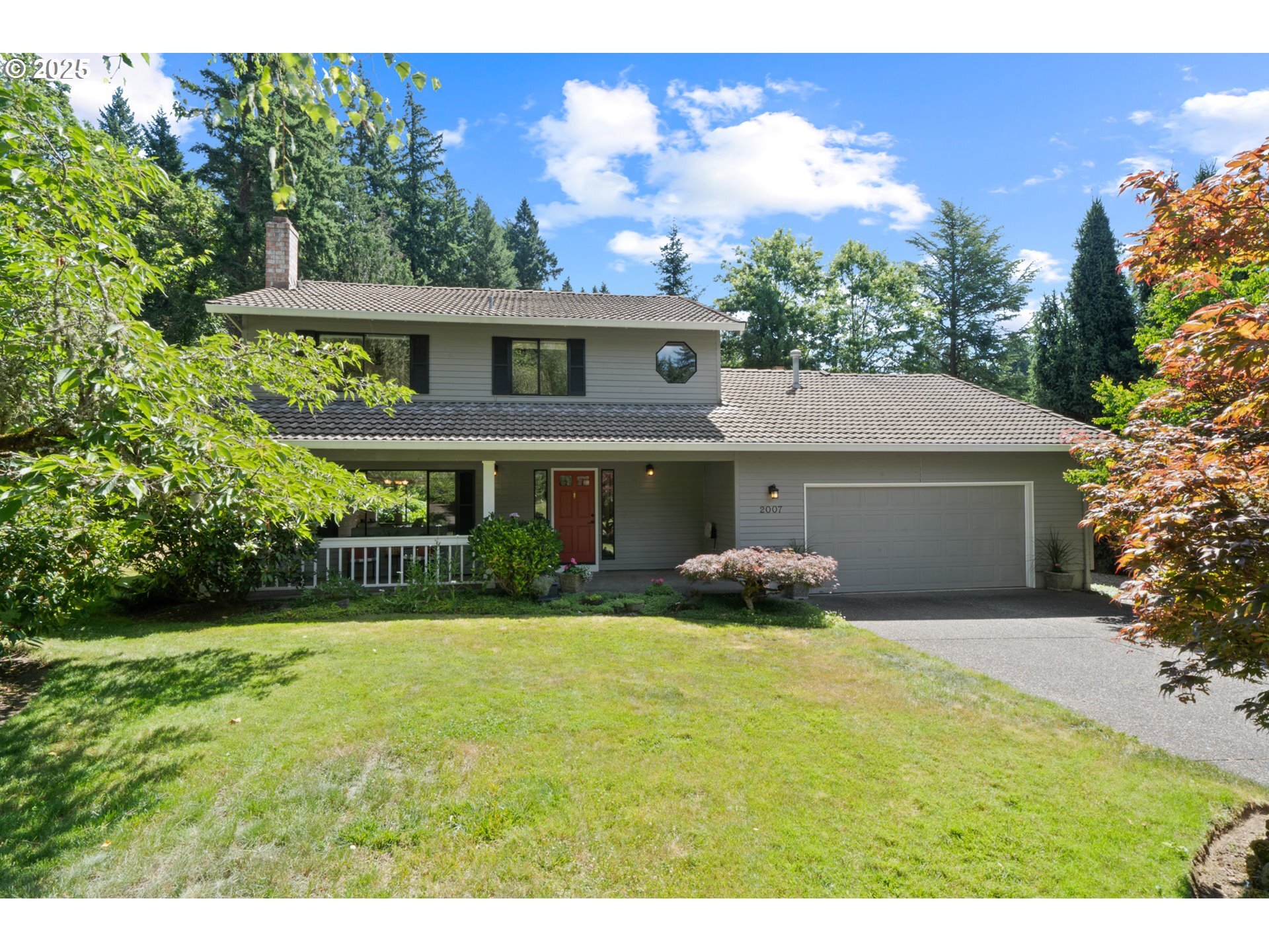 Property Photo: 2007 SW Arnold St OR 97219