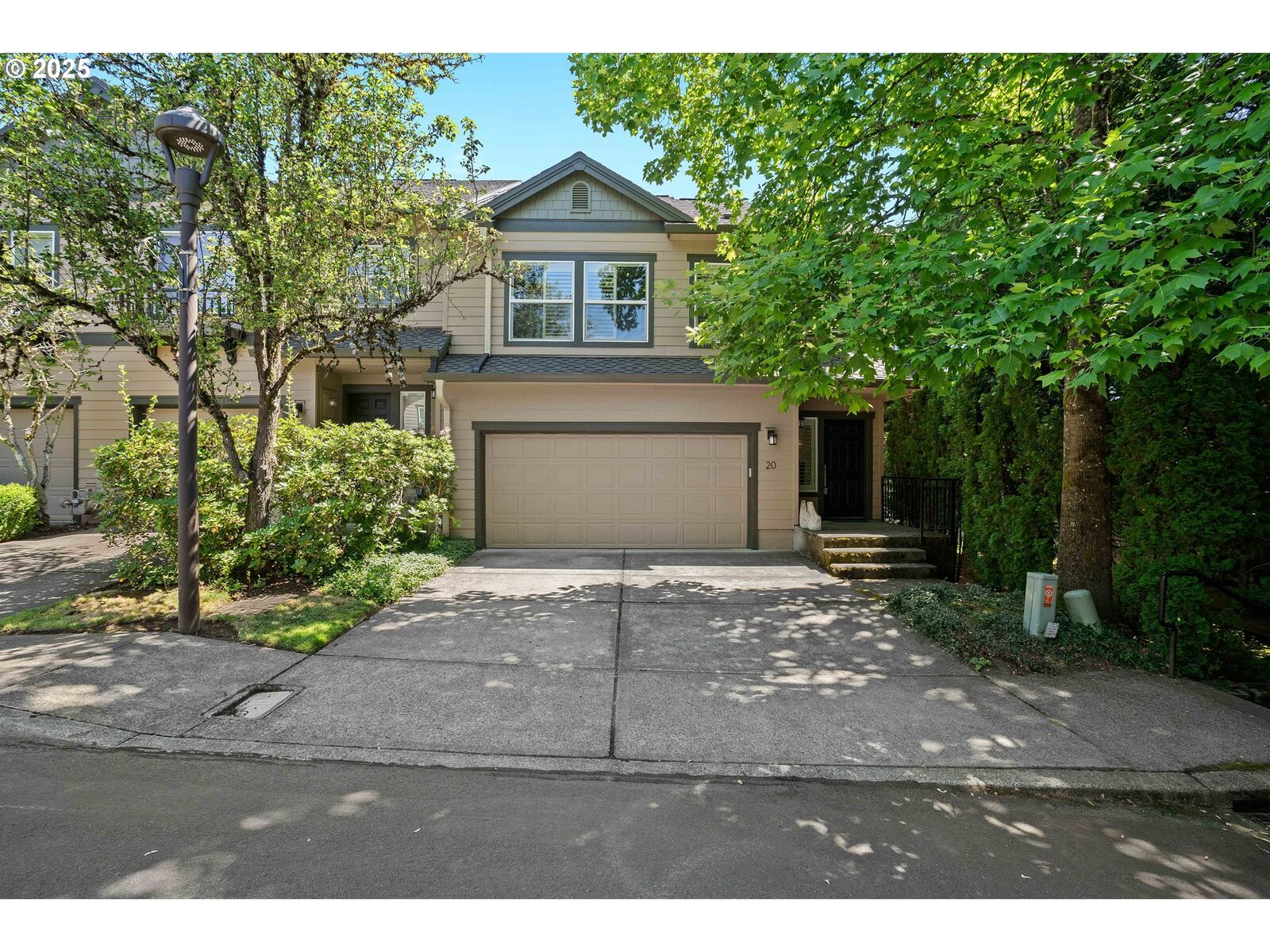 Property Photo:  20 Summit Ridge Ct  OR 97035 