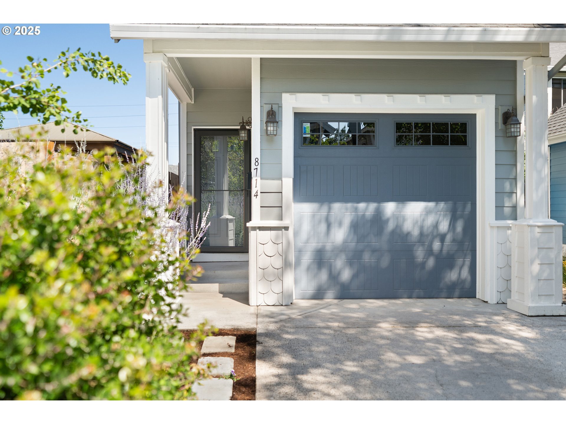 Property Photo: 8714 N Tyndall Ave OR 97217