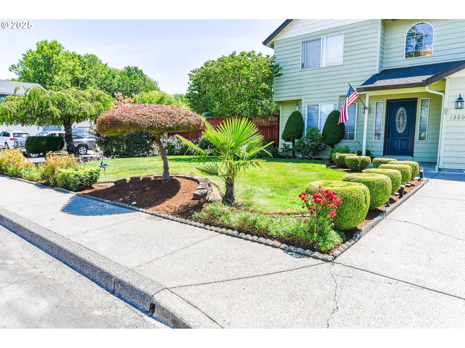 Property Photo: 13803 NE 61st St WA 98682