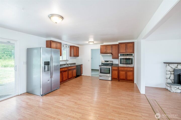 Property Photo:  10206  48th Avenue E  WA 98446 