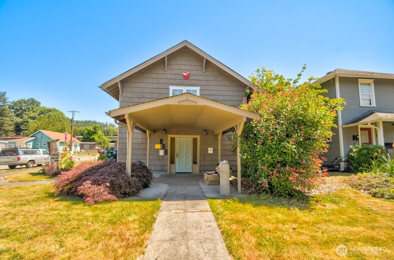 Property Photo: 800 S Pearl Street WA 98531