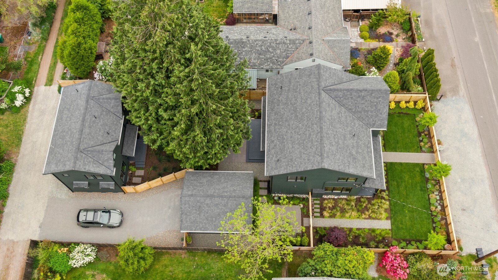 Property Photo: 10419 41st Avenue SW A & B WA 98146