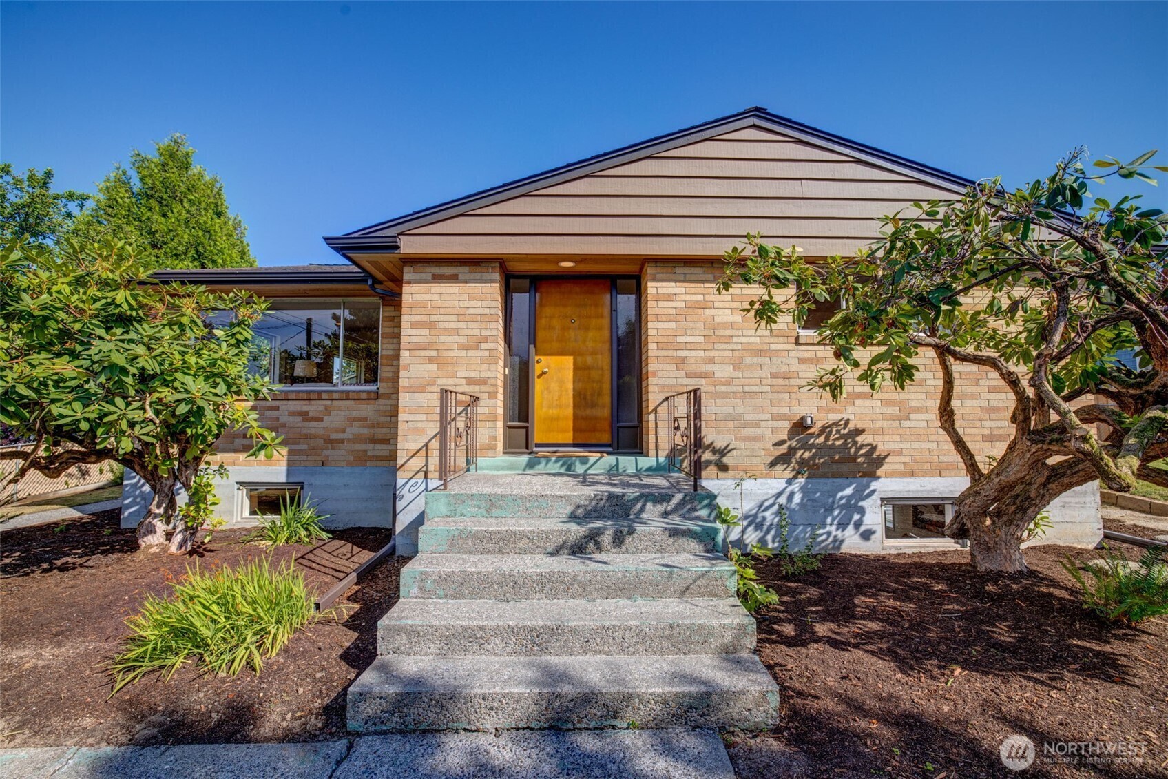 Property Photo: 6011 S Roxbury Street WA 98118