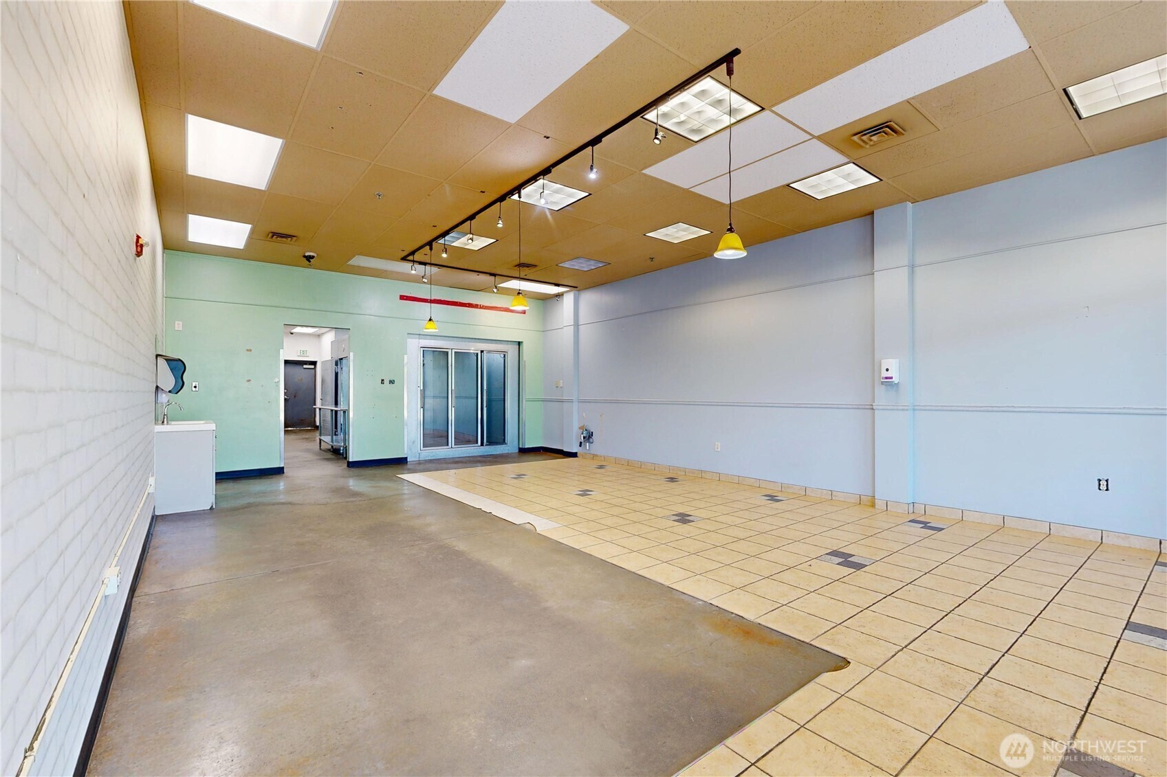 Property Photo: 1705 Meadowbrook Boulevard WA 99324