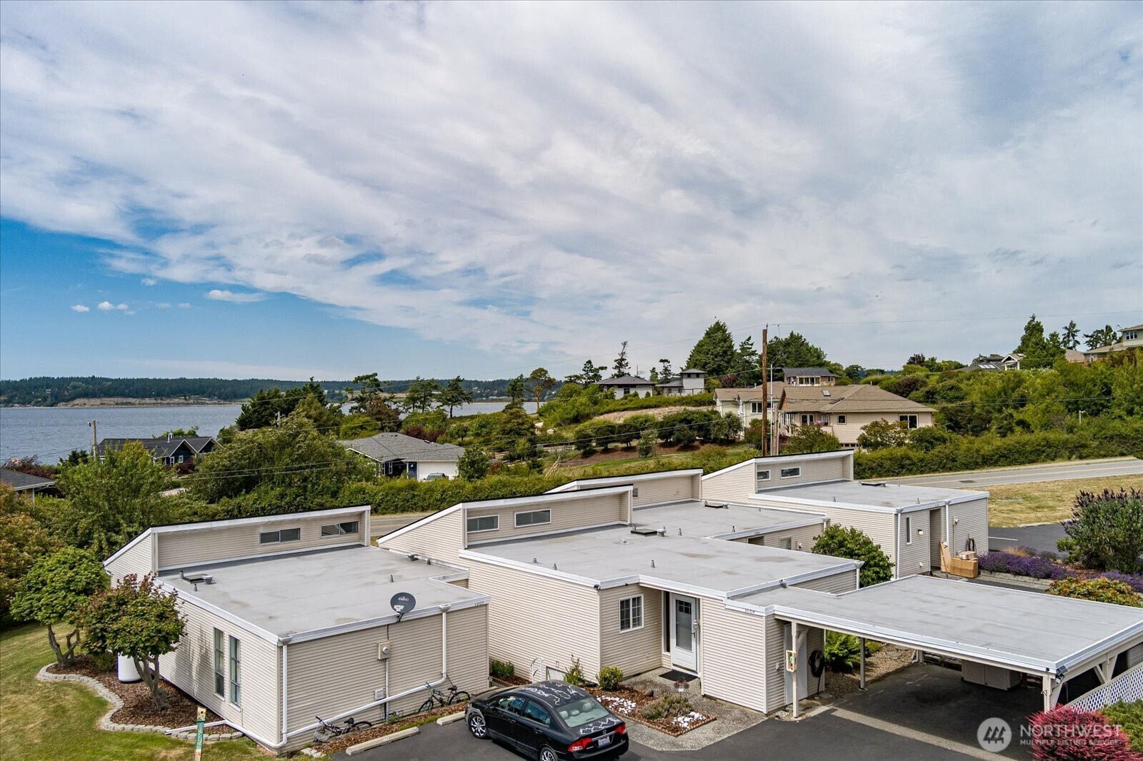 Property Photo: 1004 NE Lindsay Street 102 WA 98239