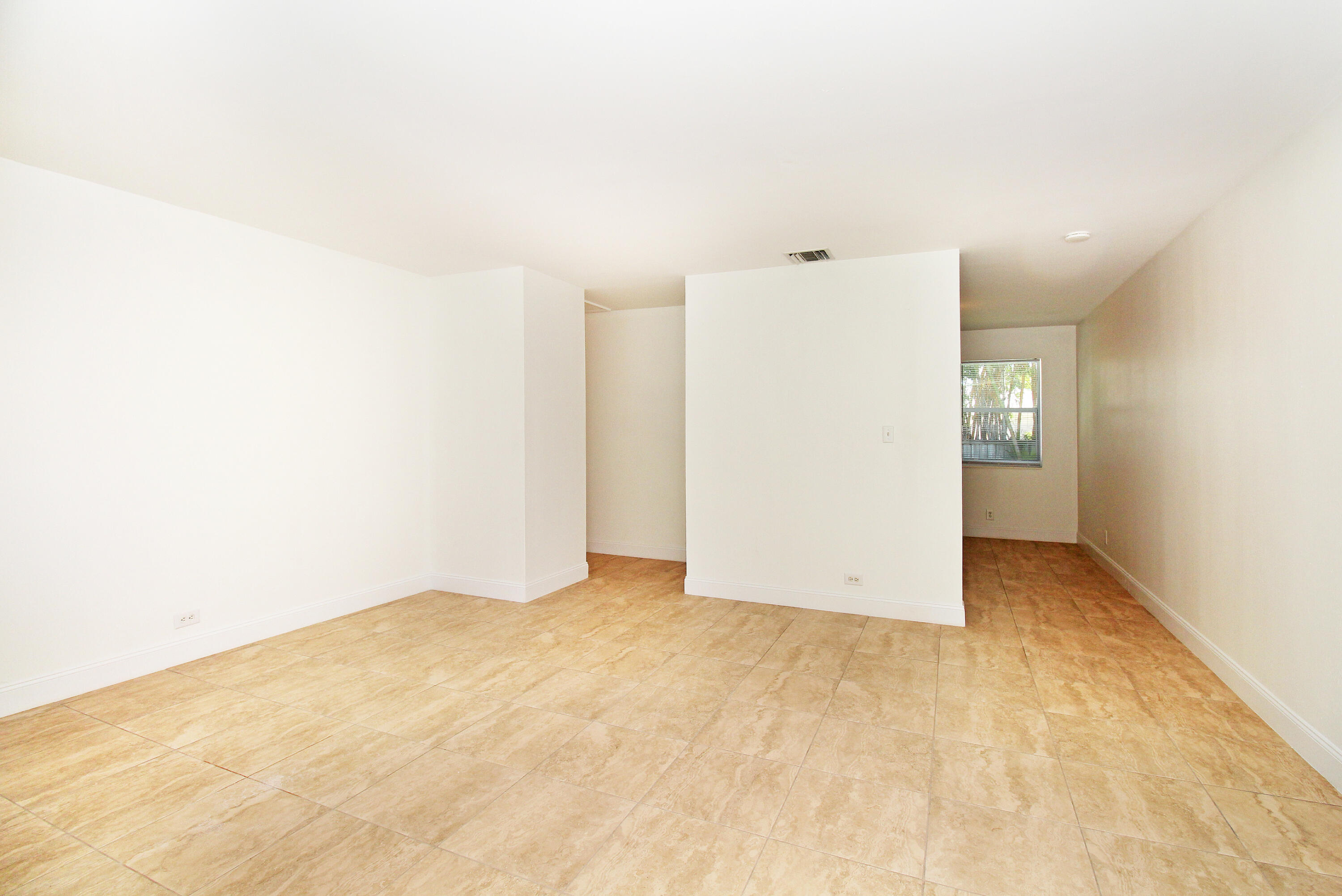 Property Photo: 630 Prosperity Farms Road 3 FL 33408