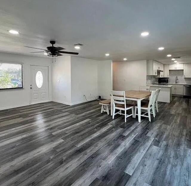 Property Photo: 1937 SE West Dunbrooke Circle FL 34953