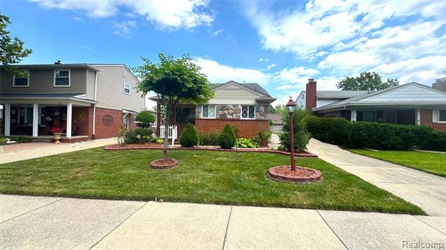 Property Photo: 3239 Monroe Street MI 48124