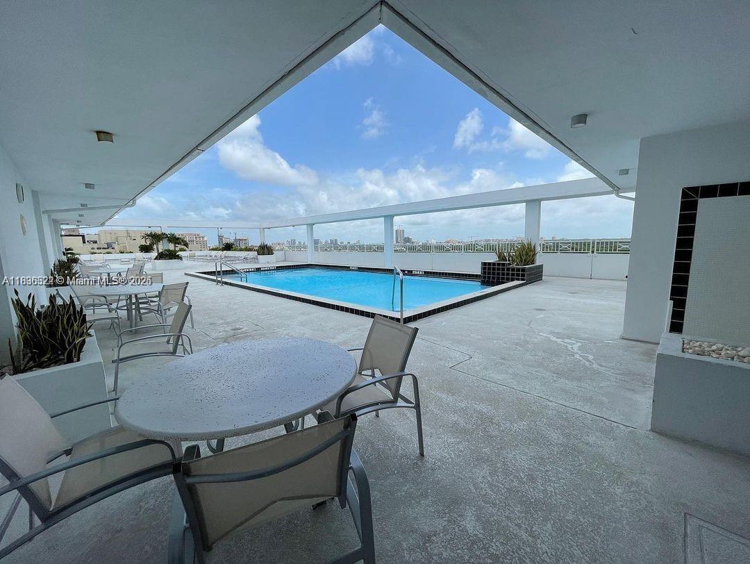 Property Photo:  700 Biltmore Way 715  FL 33134 