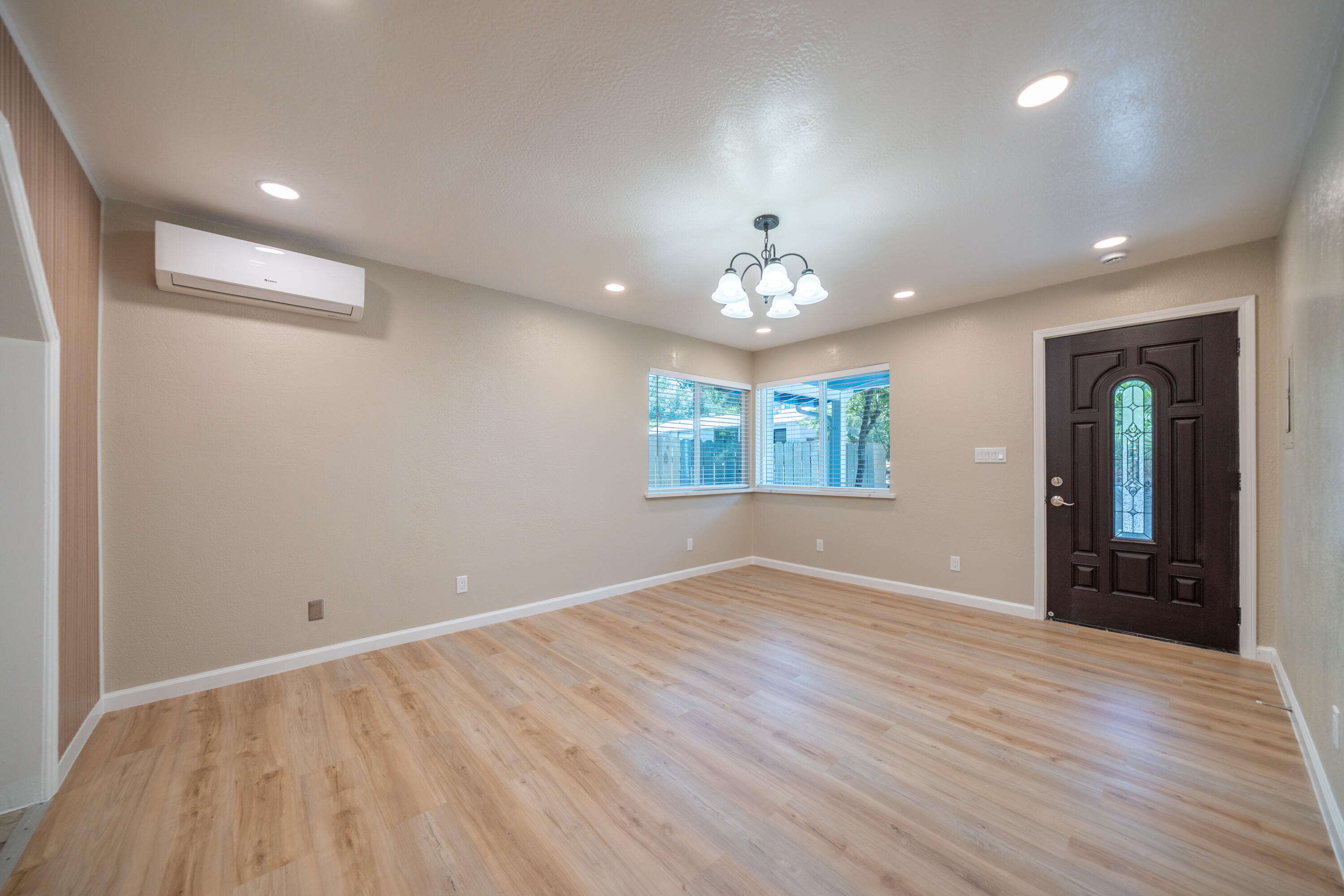 Property Photo: 4725 Cedars Road CA 96001