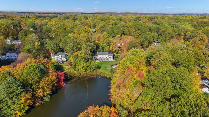 Property Photo:  101 Golden Hill Street  CT 06611