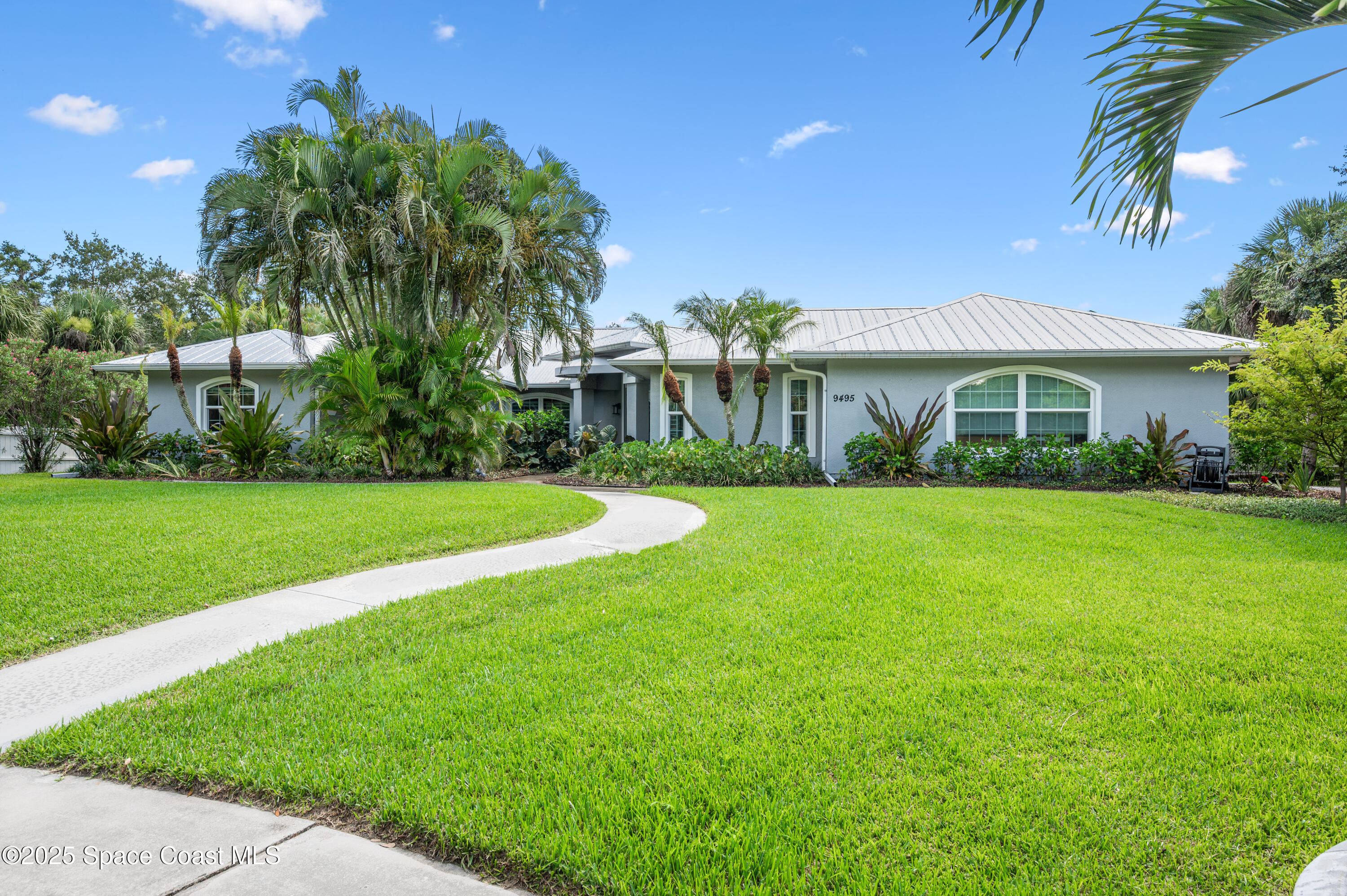 Property Photo: 9495 Fleming Grant Road FL 32976