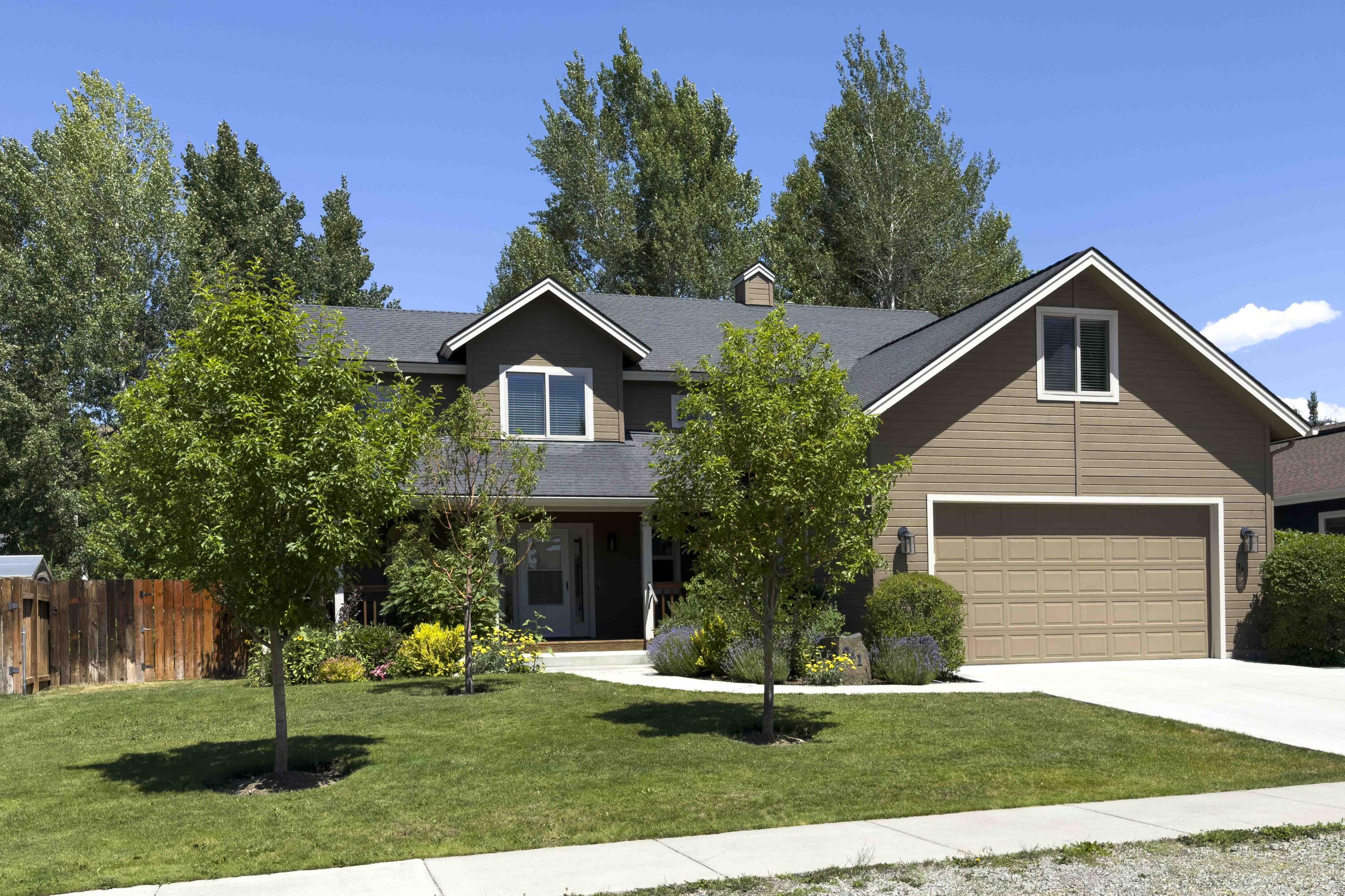 Property Photo: 941 Foxmoor Dr ID 83333