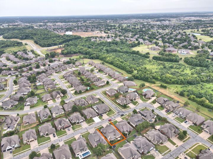 Property Photo:  16311 E 48th Street  OK 74134 