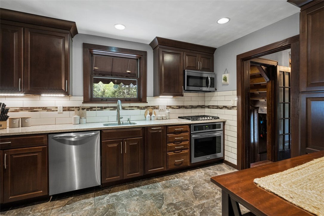 Property Photo: 5517 Gibson Rd PA 15044