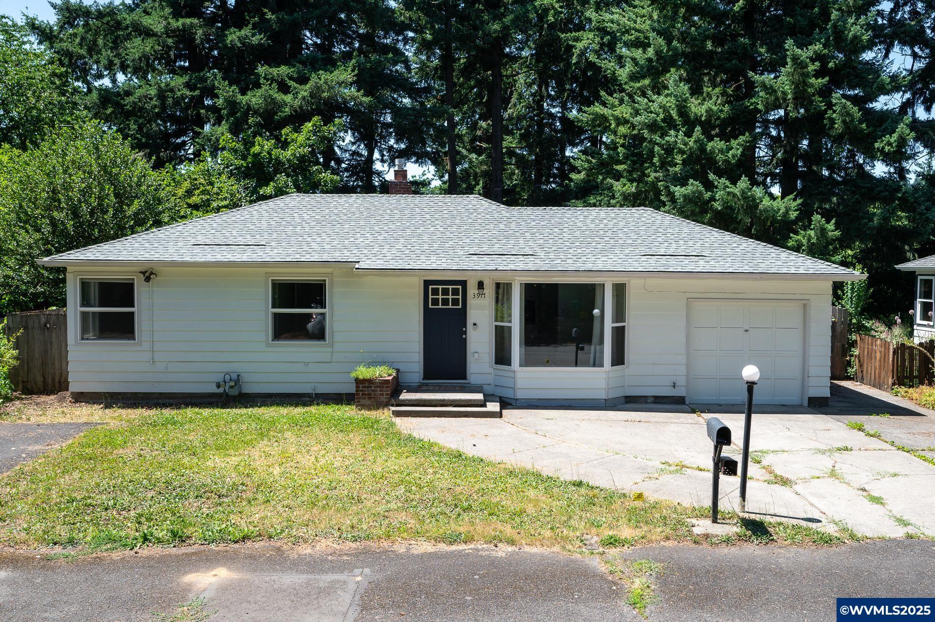 Property Photo: 3917 SE 116 Av OR 97266