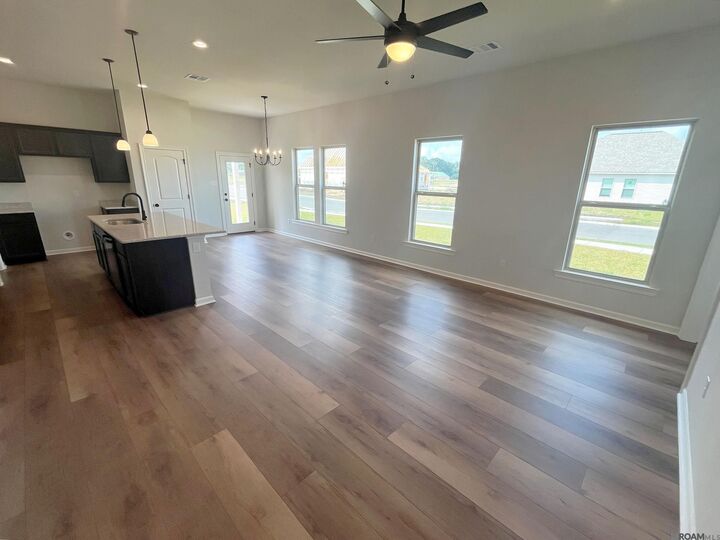 Property Photo:  2165 Taylor Dr  LA 70767 