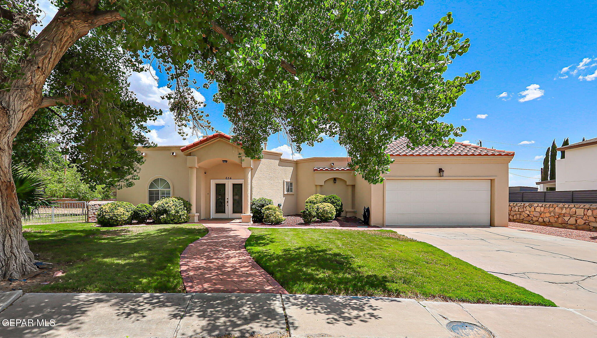Property Photo: 654 Katherine Court TX 79932