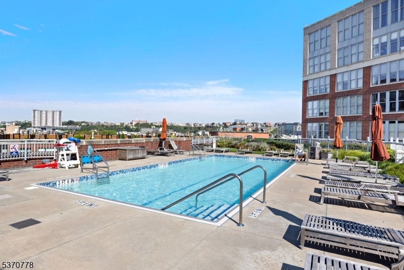Property Photo: 1100 Maxwell Ln 1213 NJ 07030