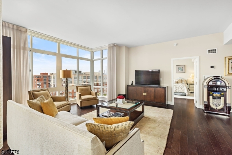 Property Photo: 1100 Maxwell Ln 1213 NJ 07030