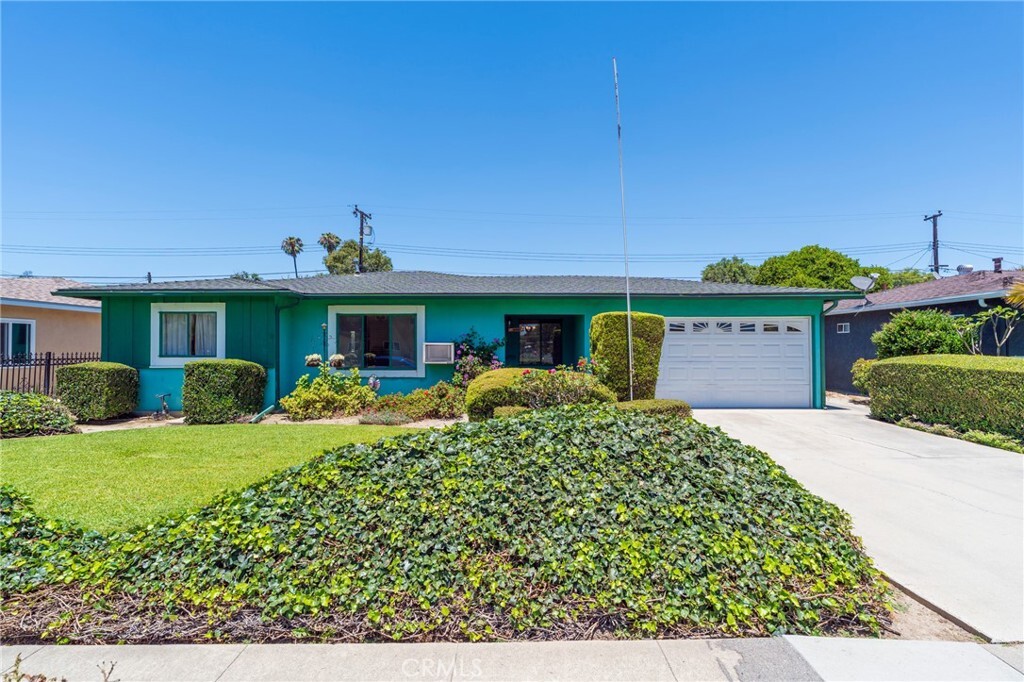 2001 W Jan Way  Santa Ana CA 92704 photo