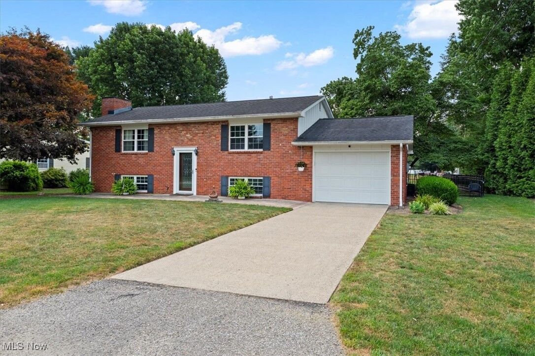 Property Photo:  119 Mound Drive  OH 45750