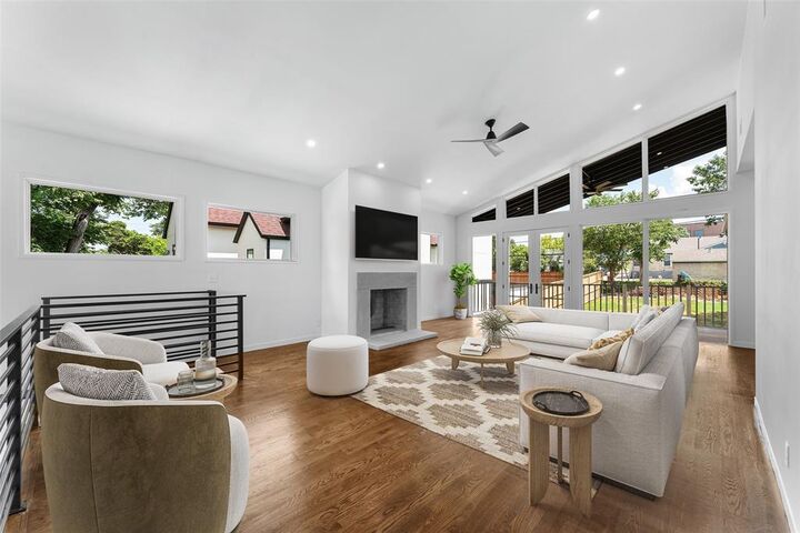 Photo de la propriété: 3110 W Jefferson Boulevard TX 75211