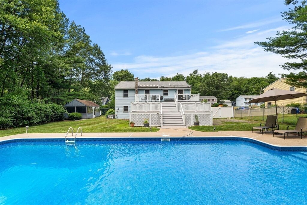 Property Photo: 39 Jak Len Dr MA 01952