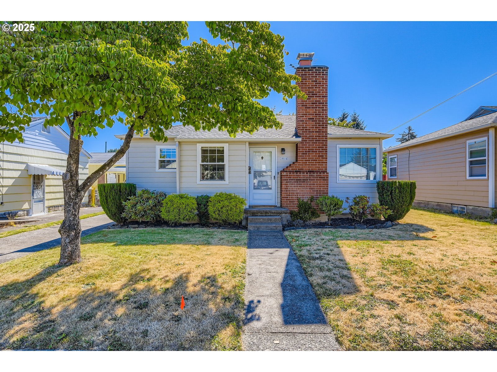 Property Photo: 1814 SE 92nd Ave OR 97216
