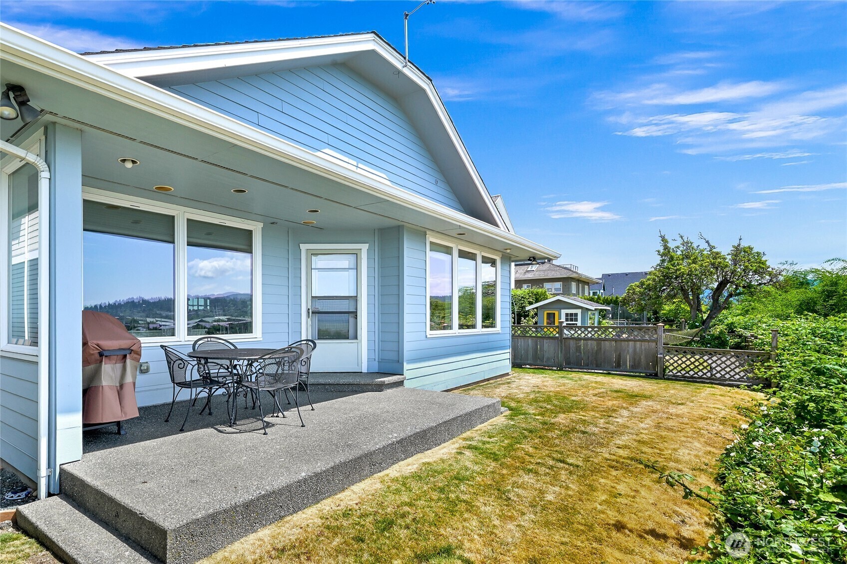 Property Photo: 2011 Eldridge Avenue WA 98225