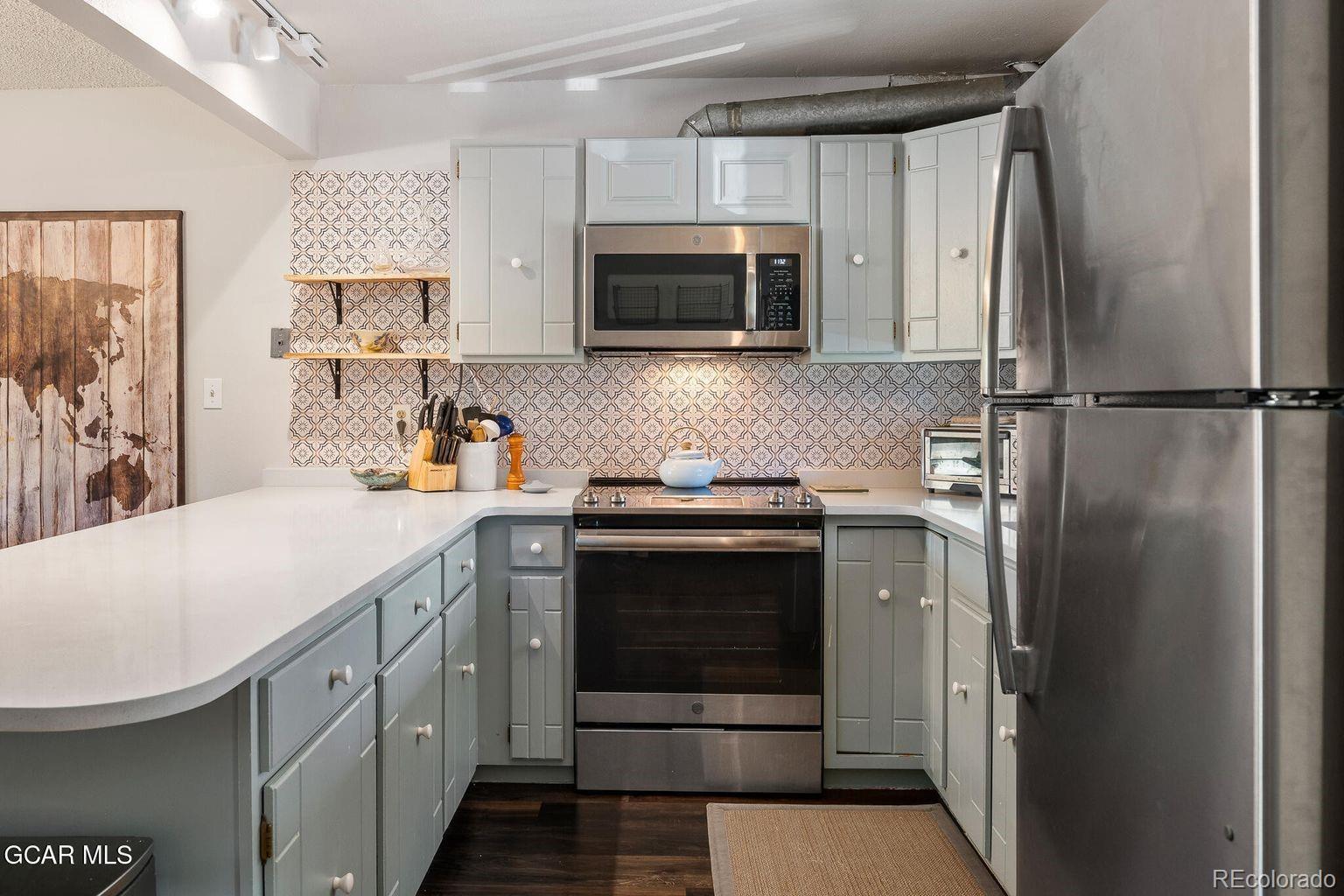 Property Photo:  51 River Drive 10  CO 80482 
