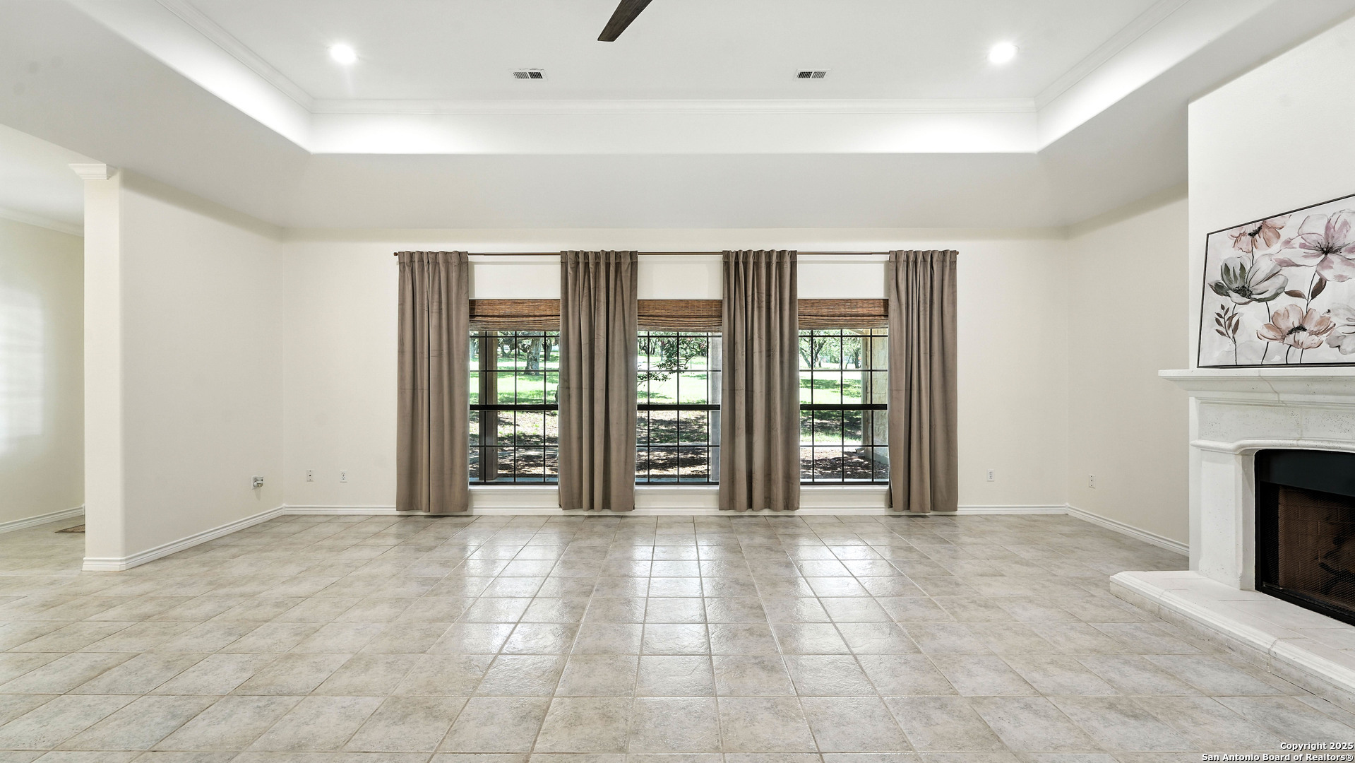 Property Photo: 331 Dresden Wood TX 78006