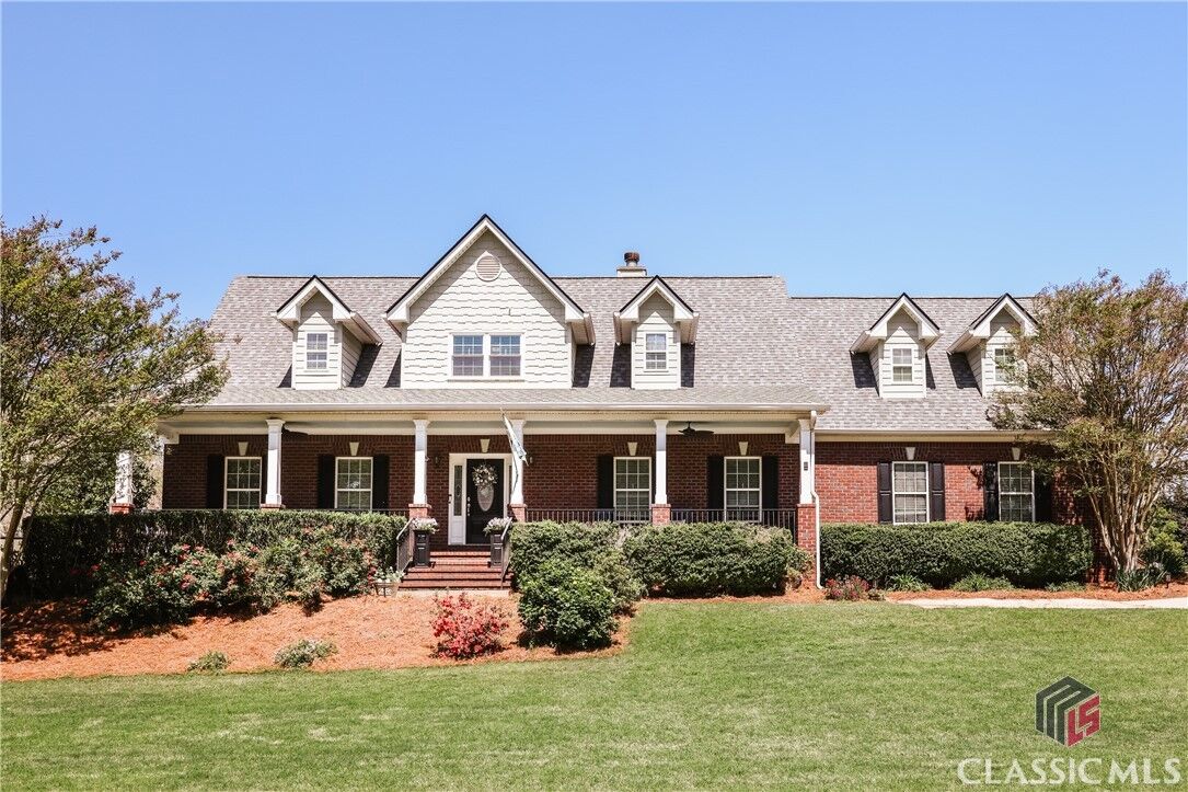 Property Photo: 1011 Oaklake Trail GA 30677