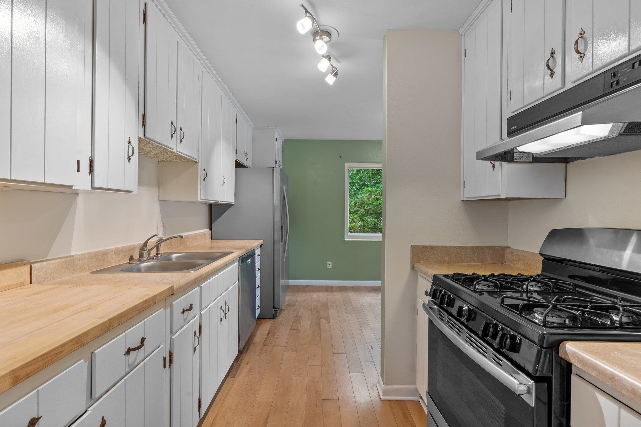 Property Photo: 1233 Talbot Avenue FL 32308