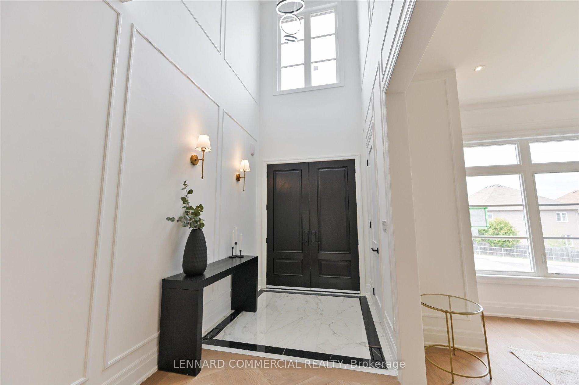 Photo de la propriété: 859 Welrus Street ON L1V 1S8