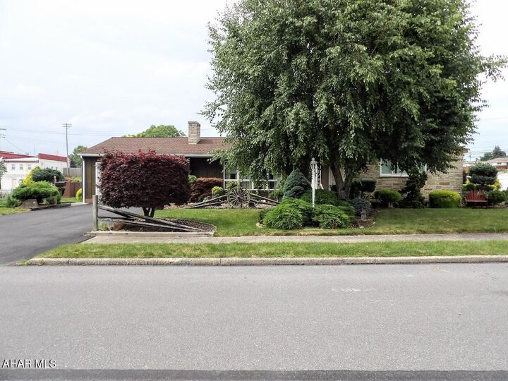 817 New Street  Roaring Spring PA 16673 photo