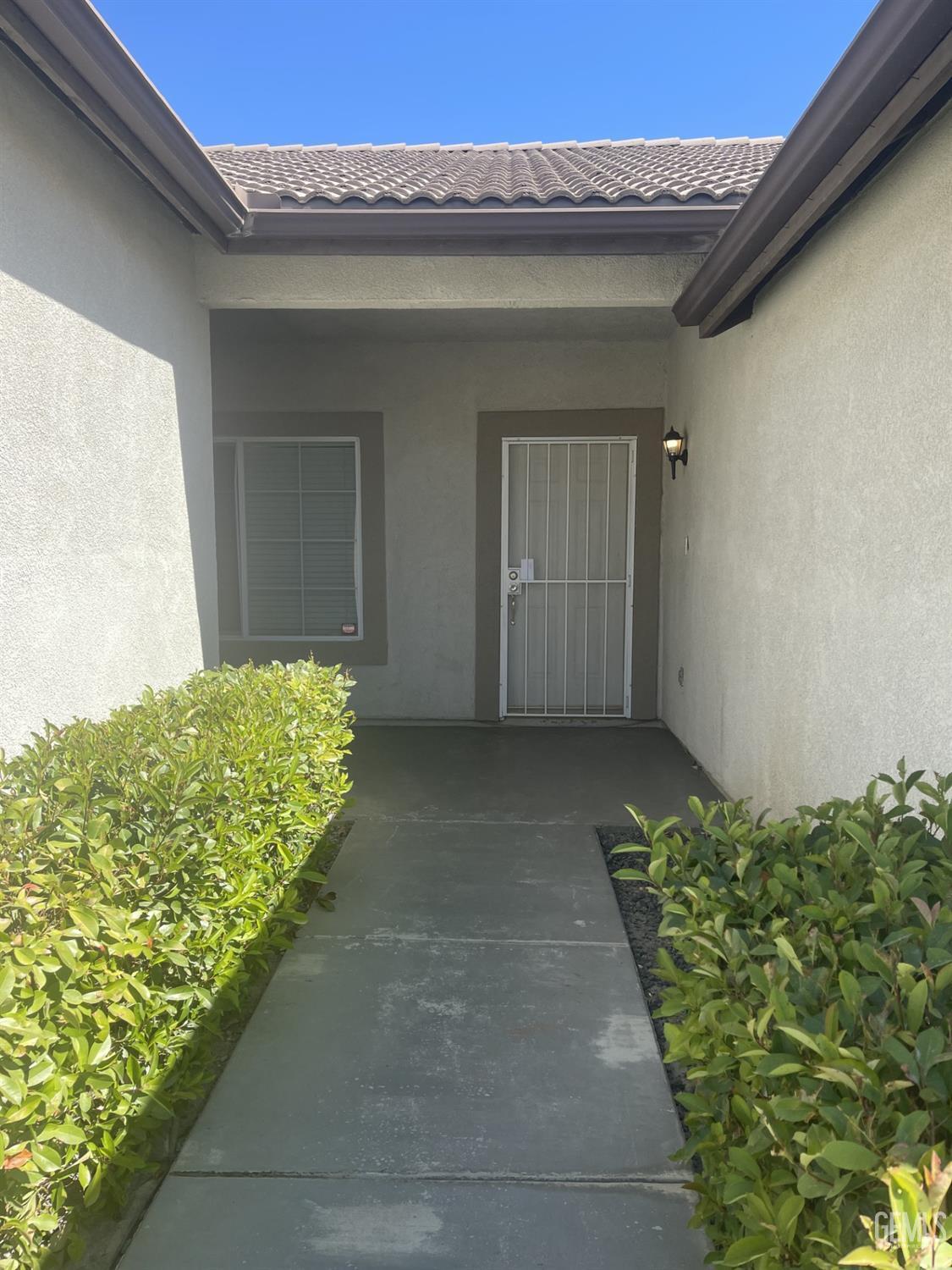 Property Photo: 10931 Vista Del Valle Drive CA 93311