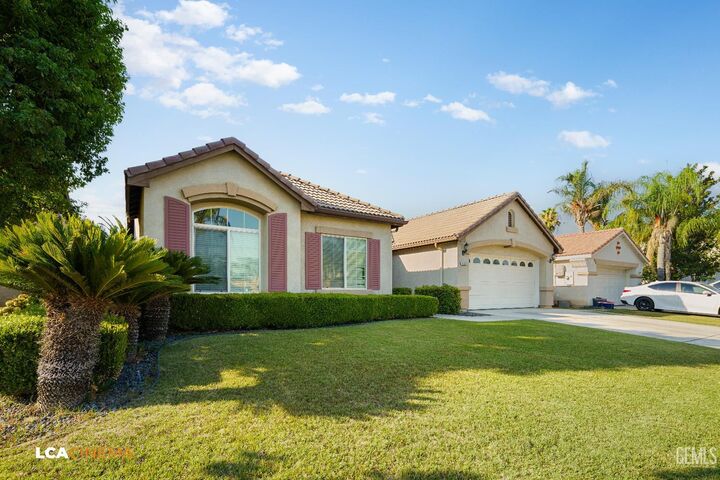 Property Photo: 10931 Vista Del Valle Drive CA 93311