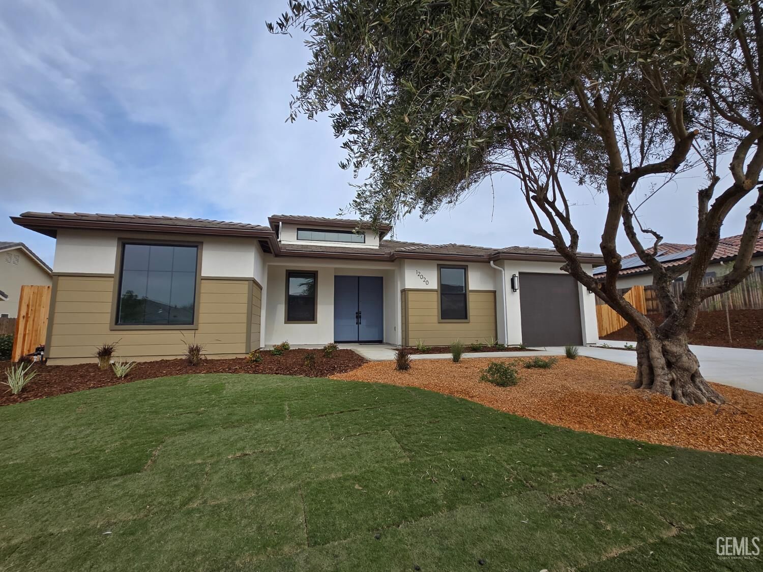 Property Photo:  12020 Marquise Drive Drive  CA 93306 