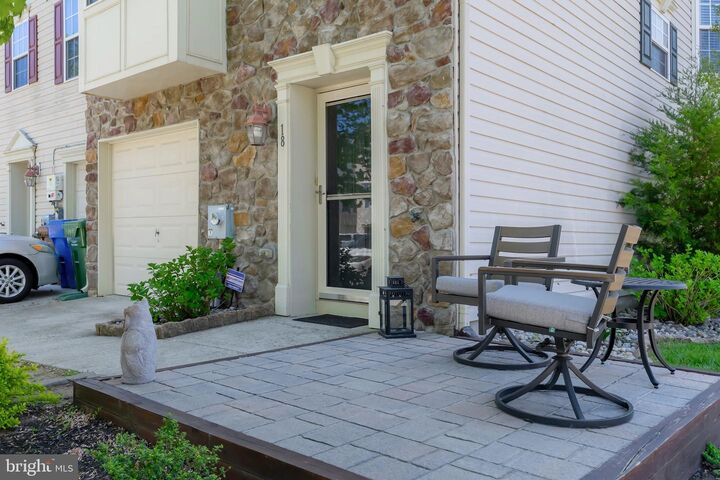 Property Photo:  18 Shoemaker Drive  NJ 08085 