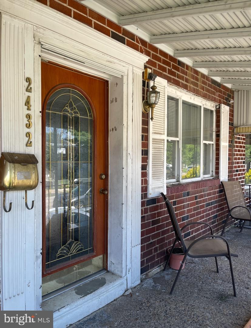 Property Photo: 2432 S Ulena Street PA 19153