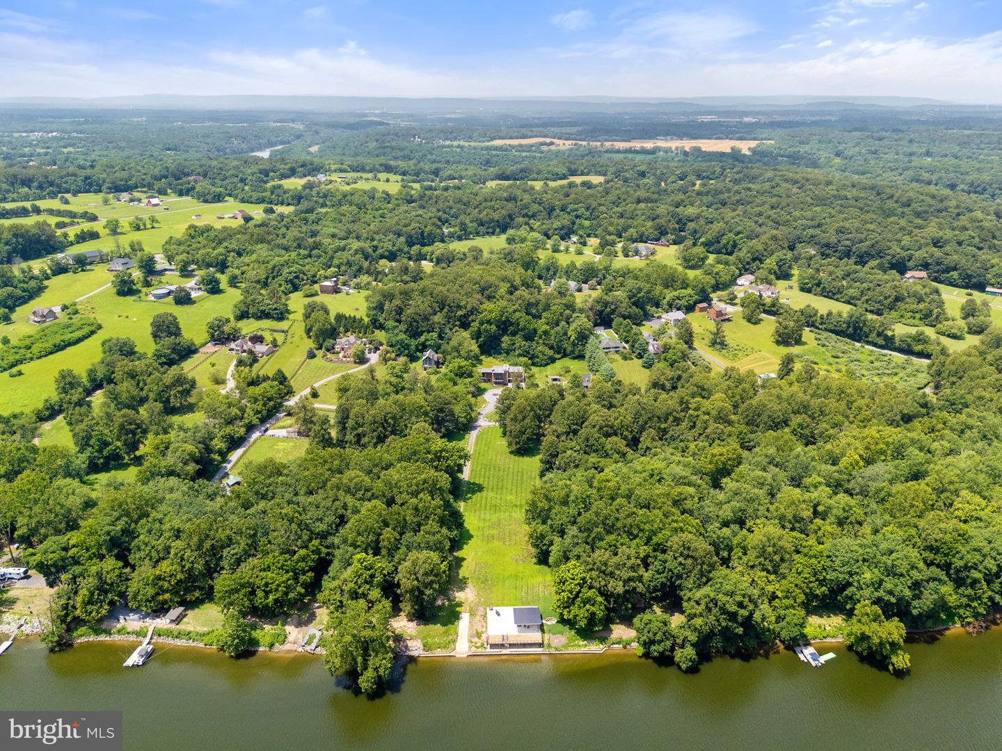 Property Photo: 222 Vaughndom Way WV 25404