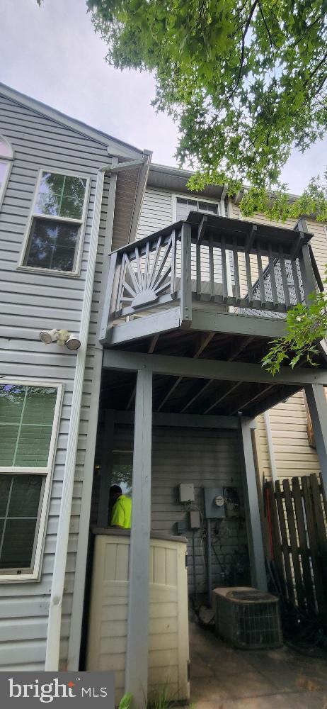 Property Photo: 7510 Burdette Way MD 20705