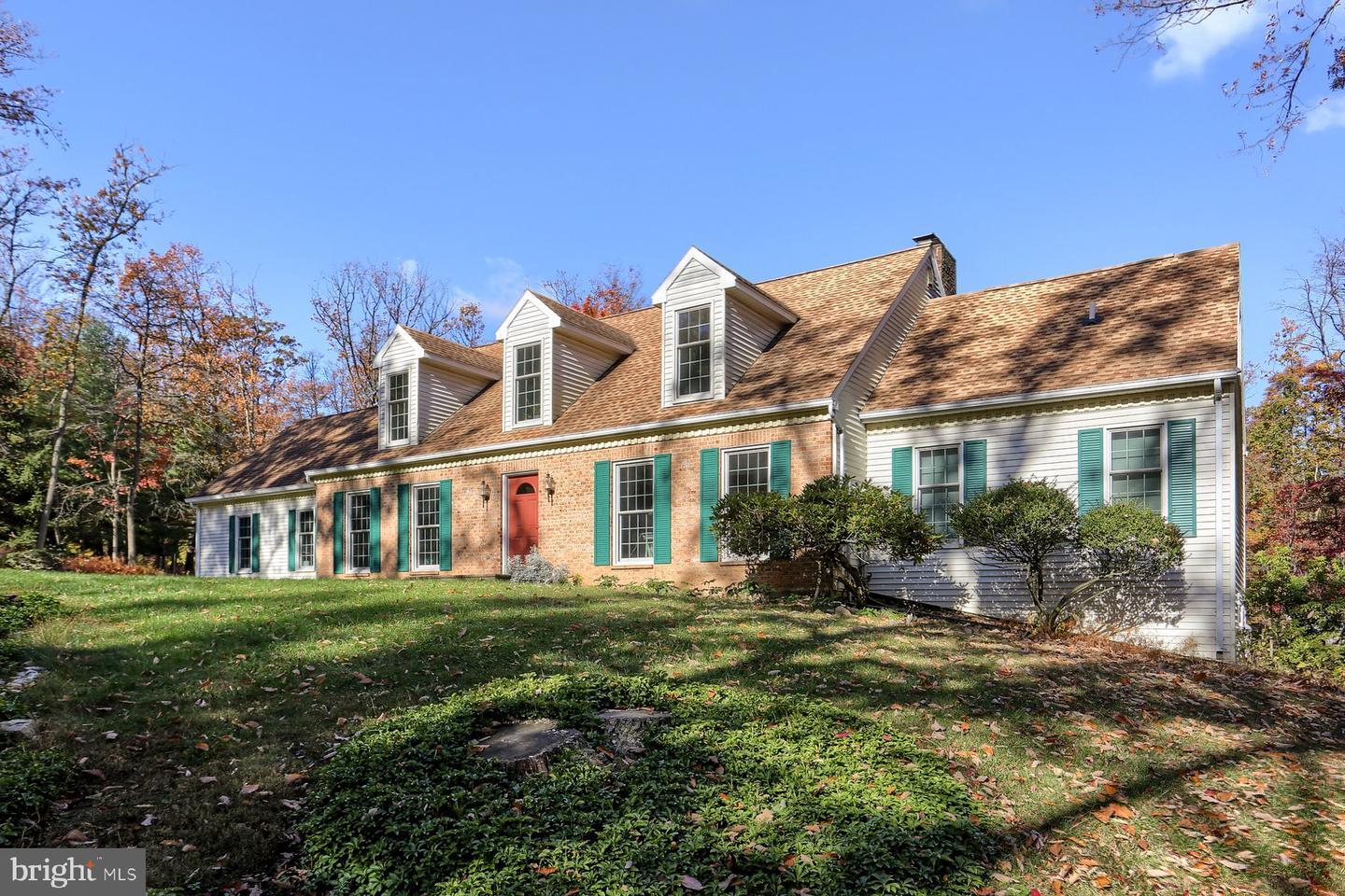 Property Photo: 1226 Blossom Terrace PA 17007