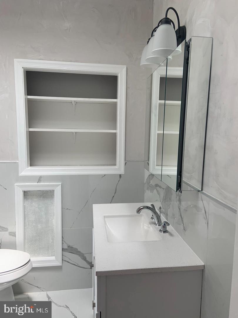 Property Photo: 6313 Bingham Street PA 19111